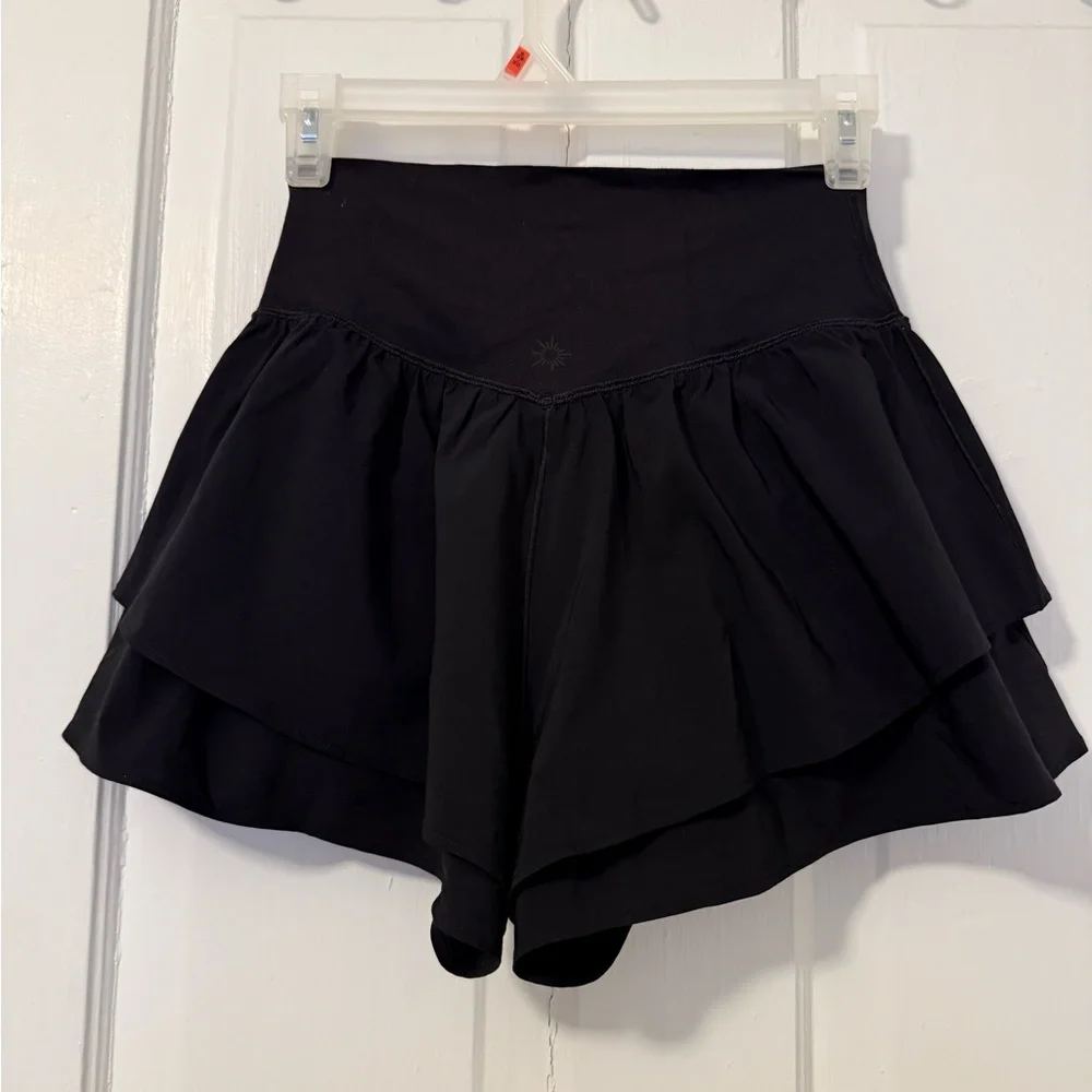 Black Offline Ruffled Athletic Shorts - Picture 2 of 3